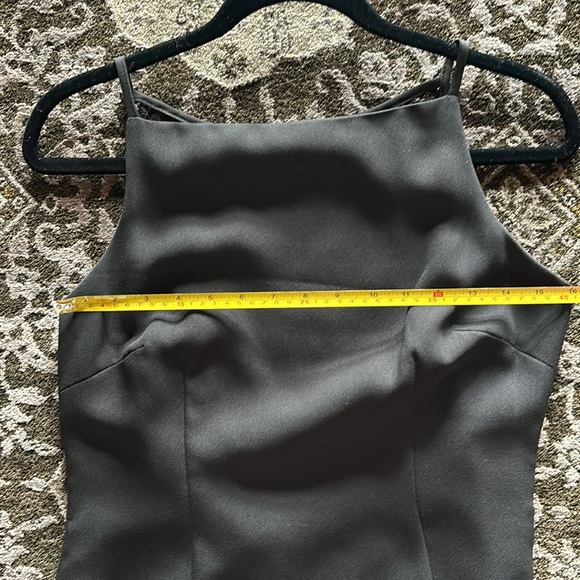 Sz6 Lined Black Dress with eyelet back - Picture 14 of 16